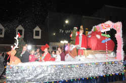 Local News Even Postponed Dyersburg Christmas Parade Largest In Over 20 Years 11 30 16 Dyersburg State Gazette