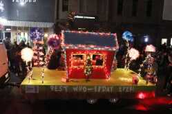 Dyersburg Christmas Parade 2022 Local News: Dyersburg Christmas Parade Features Over 100 Entries (11/30/21)  | Dyersburg State Gazette